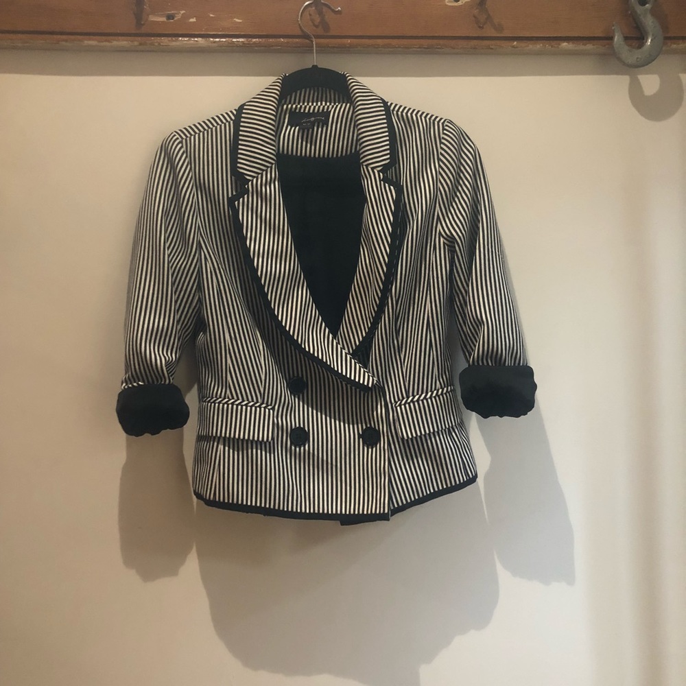 “Twenty one”🖤➖ Beetlejuice jacket! ➖🖤